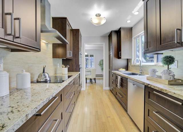 Property at 1120 Brewster Ave, Redwood City, CA 94062, 2 beds, 2.5 baths