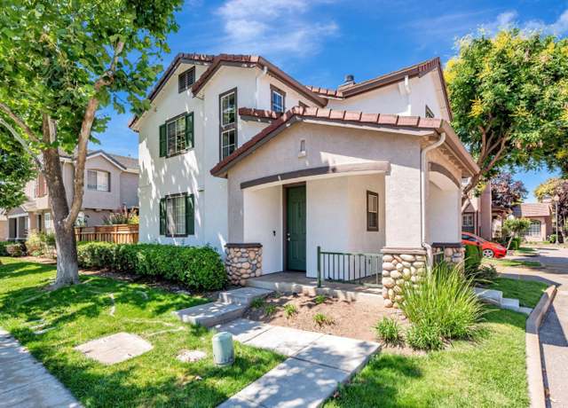 Property at 2829 Rubino Cir, San Jose, CA 95125, 4 beds, 2.5 baths