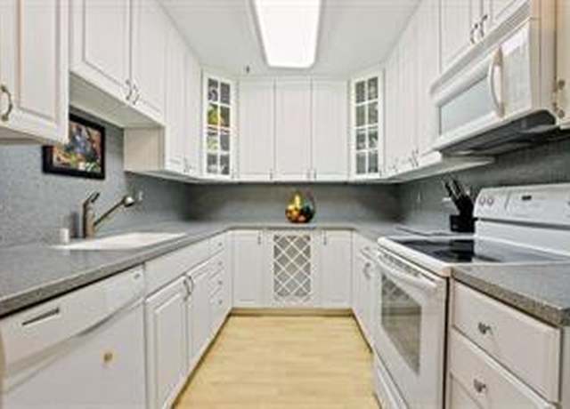 Property at 638 Arcadia Dr, Vacaville, CA 95687, 2 beds, 1 bath