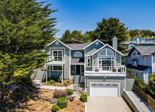 Property at 754 San Carlos Ave, El Granada, CA 94018, 3 beds, 2 baths