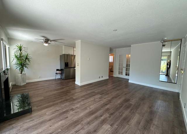 Property at 1070 Mercedes Ave #8, Los Altos, CA 94022, 2 beds, 2 baths