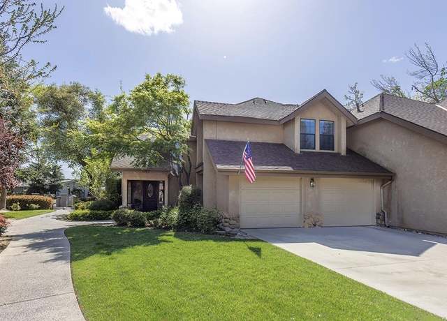 Property at 1262 W Flora Ave, Reedley, CA 93654, 3 beds, 2.5 baths