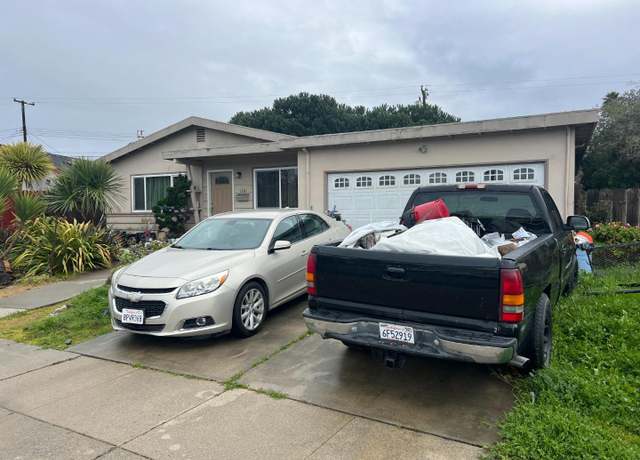 Property at 1114 Granada Ave, Salinas, CA 93906, 4 beds, 2 baths