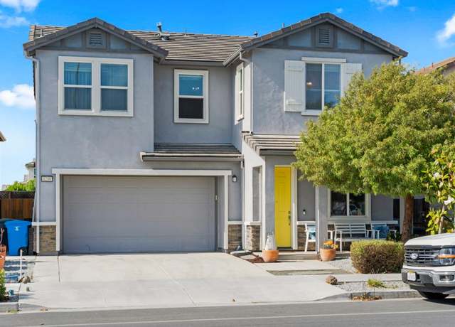 Property at 1250 Central Ave, Hollister, CA 95023, 3 beds, 2.5 baths