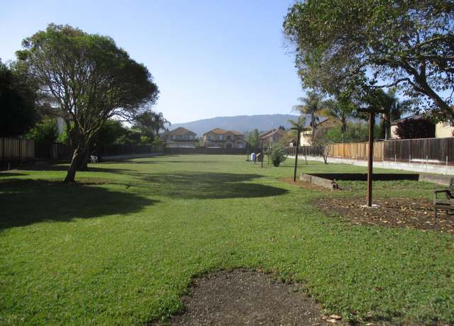 Property at 1080 Sunrise Dr, Gilroy, CA 95020
