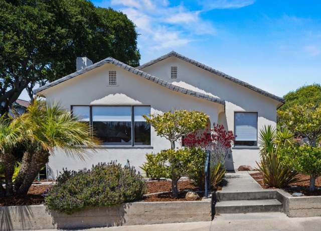 Property at 468 Gibson Ave, Pacific Grove, CA 93950, 3 beds, 1 bath