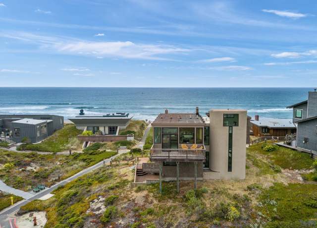 Property at 64 Avocet Cir, Watsonville, CA 95076, 4 beds, 3 baths