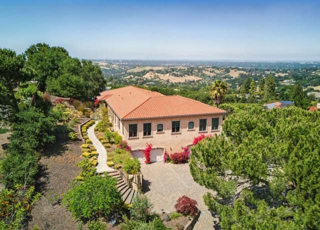 Property at 12252 Menalto Dr, Los Altos Hills, CA 94022, 5 beds, 6 baths