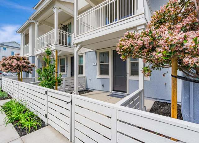 Property at 146 Oak Cir, Walnut Creek, CA 94597, 3 beds, 3 baths