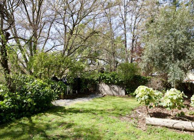 Property at 9989 Oak St, Penngrove, CA 94951