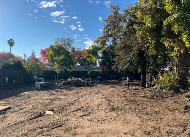 Property at 408 Palm Ave, Modesto, CA 95350, 2 beds, 1 bath