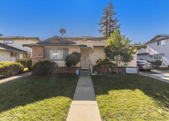 Property at 1220 Juniper Dr, Gilroy, CA 95020, 8 beds, 4 baths