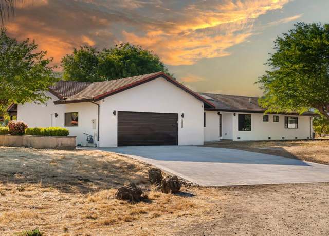 Property at 12225 Foothill Ave, San Martin, CA 95046, 4 beds, 4.5 baths