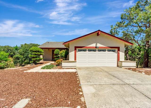 Property at 126 Saint Joan Ln, Pleasant Hill, CA 94523, 3 beds, 2.5 baths