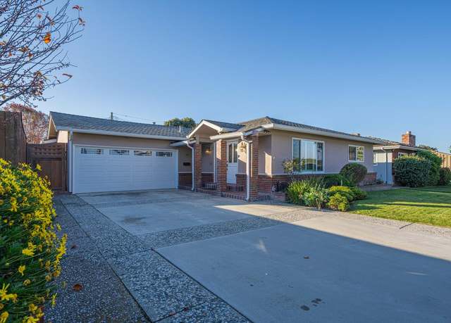 Property at 611 W Alisal St, Salinas, CA 93901, 4 beds, 3.5 baths