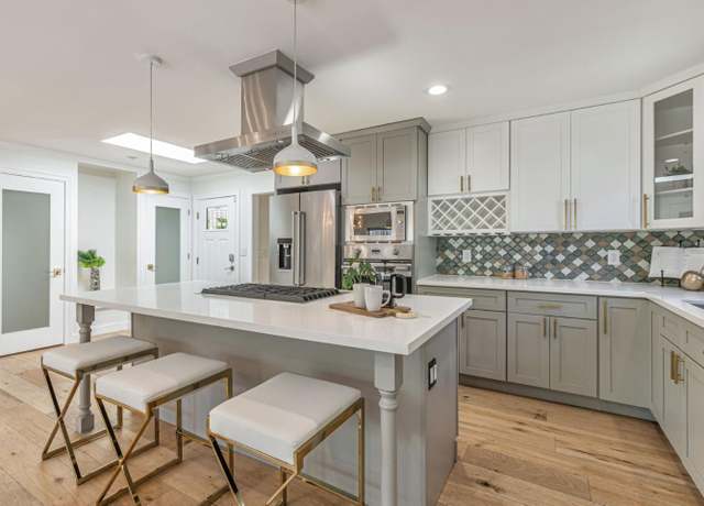 Property at 658 S Daniel Way, San Jose, CA 95128, 3 beds, 3 baths
