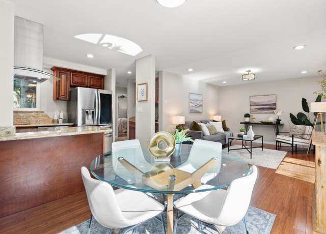 Property at 121 Flynn Ave Unit B, Mountain View, CA 94043, 2 beds, 1 bath
