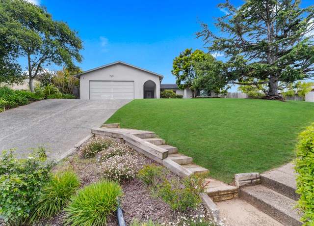 Property at 14616 Charter Oak Blvd, Salinas, CA 93907, 4 beds, 2 baths