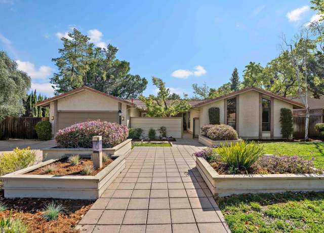 Property at 222 Casitas Bulevar, Los Gatos, CA 95032, 3 beds, 2.5 baths