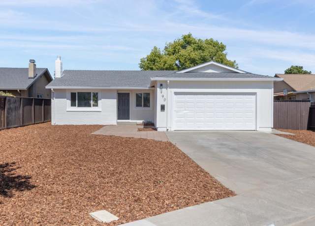 Property at 490 South Ct, Dixon, CA 95620, 4 beds, 2 baths