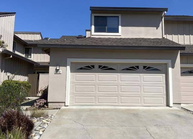 Property at 270 Joes Ln, Hollister, CA 95023, 2 beds, 2.5 baths