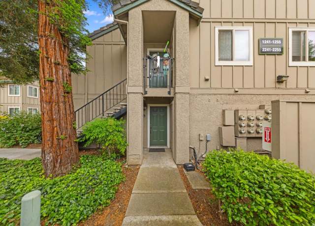 Property at 1241 Lakeview Cir, Pittsburg, CA 94565, 3 beds, 2 baths