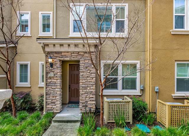Property at 38922 Tobira Pl, Newark, CA 94560, 3 beds, 3.5 baths