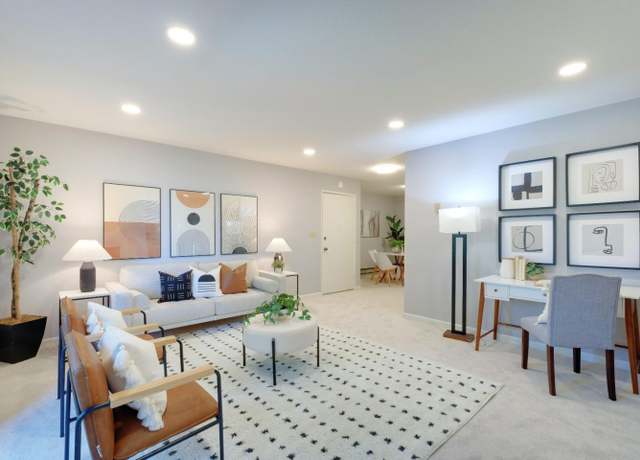 Property at 50 E Middlefield Rd #40, Mountain View, CA 94043, 1 bed, 1 bath