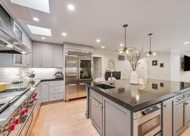 Property at 1005 Lupine Dr, Sunnyvale, CA 94086, 5 beds, 2.5 baths