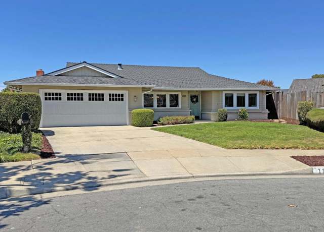 Property at 1127 Montecito Cir, Salinas, CA 93901, 3 beds, 2 baths