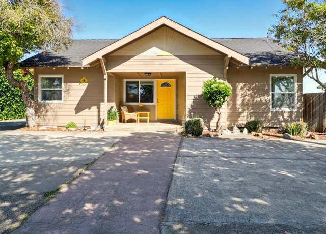 Property at 640 17th Ave, Santa Cruz, CA 95062, 4 beds, 3 baths