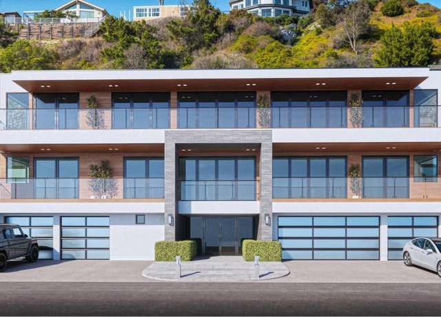 Property at 548 Beach Dr, Aptos, CA 95003, 6 beds, 5.5 baths