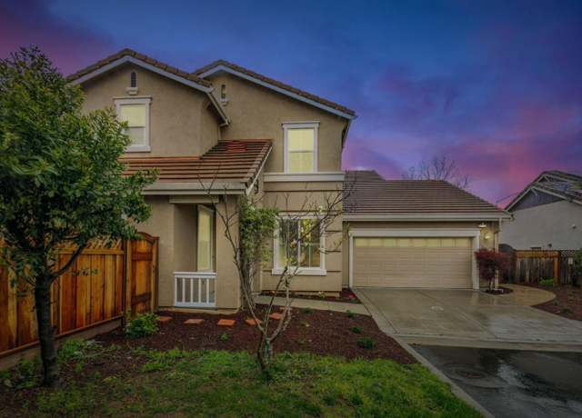 Property at 9135 Desiderio Way, Gilroy, CA 95020, 5 beds, 3 baths