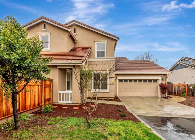 Property at 9135 Desiderio Way, Gilroy, CA 95020, 5 beds, 3 baths