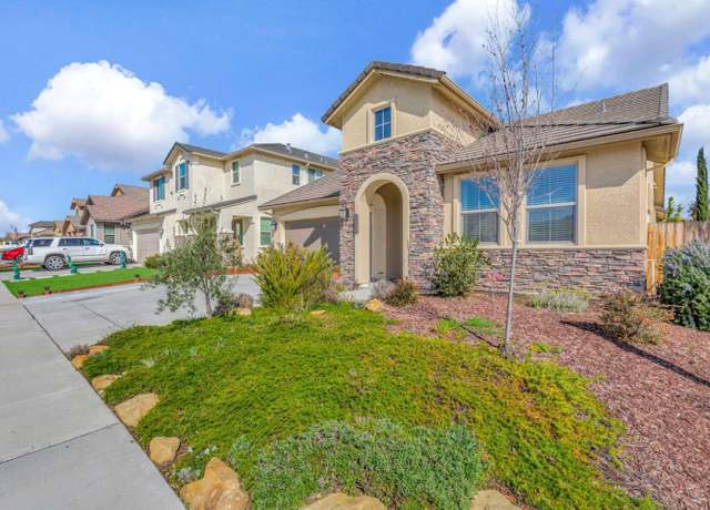 Property at 1667 Santana Ranch Dr, Hollister, CA 95023, 3 beds, 2 baths