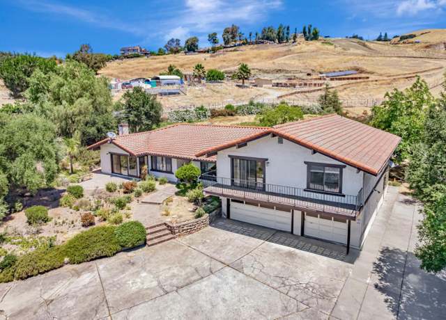 Property at 15231 Skyview Dr, San Jose, CA 95132, 4 beds, 3 baths