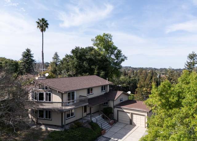 Property at 11569 Arroyo Oaks Dr, Los Altos Hills, CA 94024, 4 beds, 3 baths