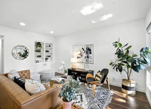 Property at 3015 Los Prados St #114, San Mateo, CA 94403, 2 beds, 2 baths
