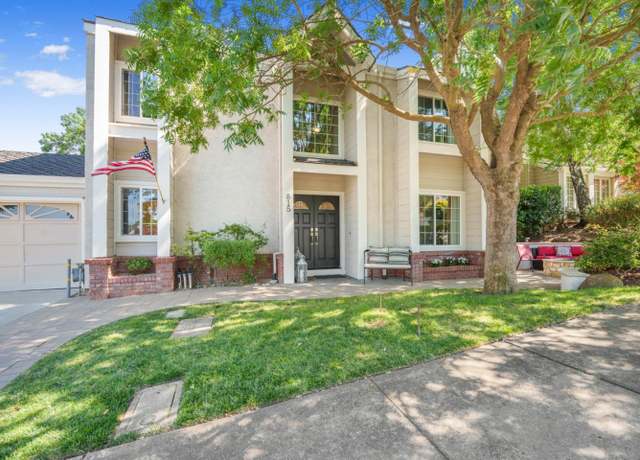 Property at 815 Oak Park Dr, Morgan Hill, CA 95037, 4 beds, 2.5 baths