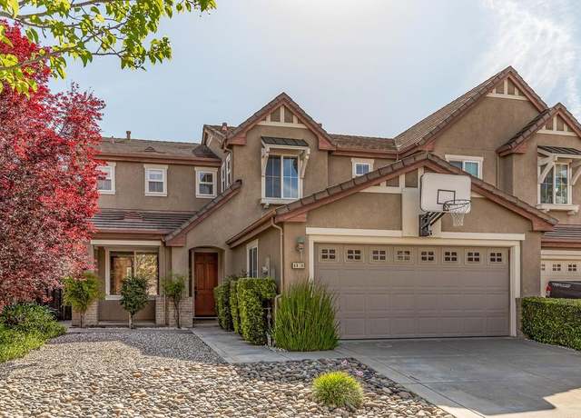 Property at 8810 Zinnia St, Gilroy, CA 95020, 4 beds, 3 baths