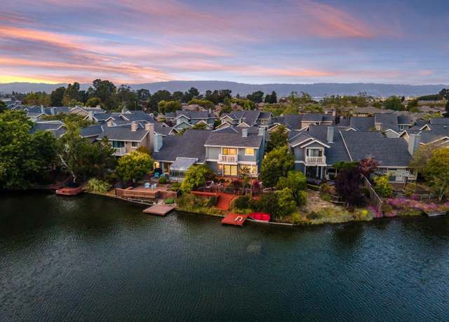 Property at 122 Purcell Dr, Alameda, CA 94502, 3 beds, 2.5 baths