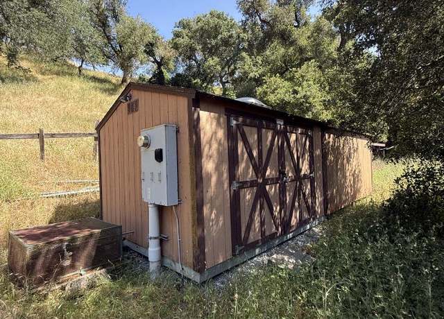 Property at 10900 Watsonville Rd, Gilroy, CA 95020