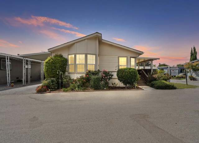 Property at 2900 Fairview Rd #1, Hollister, CA 95023, 3 beds, 2 baths