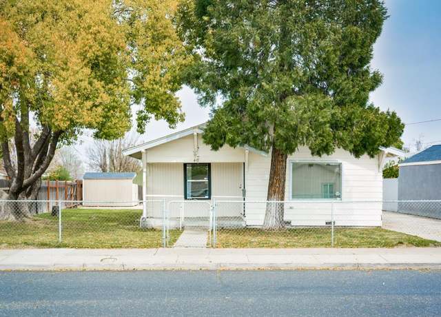Property at 417 W North St, Manteca, CA 95336, 2 beds, 1 bath