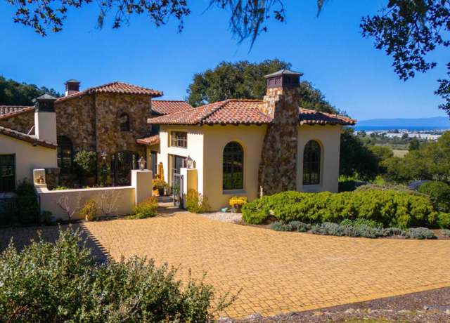 Property at 7595 Paseo Vis, Monterey, CA 93940, 4 beds, 4.5 baths