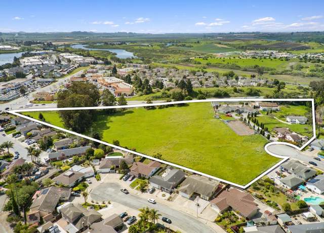 Property at 40 Eileen St, Watsonville, CA 95076
