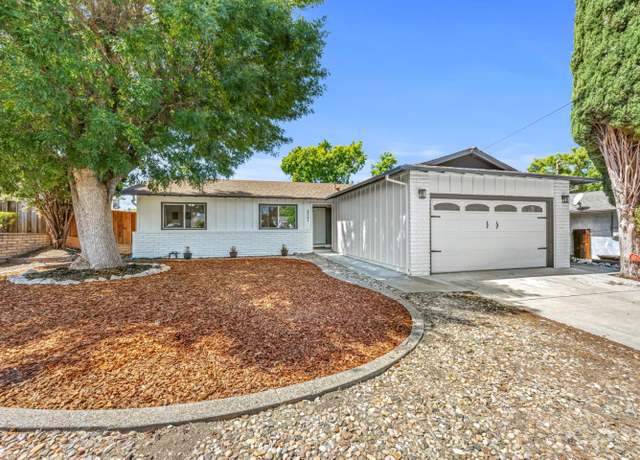 Property at 2361 Panoramic Dr, Concord, CA 94520, 3 beds, 2 baths