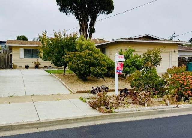 Property at 3012 Ellen Ct, Marina, CA 93933, 6 beds, 4 baths