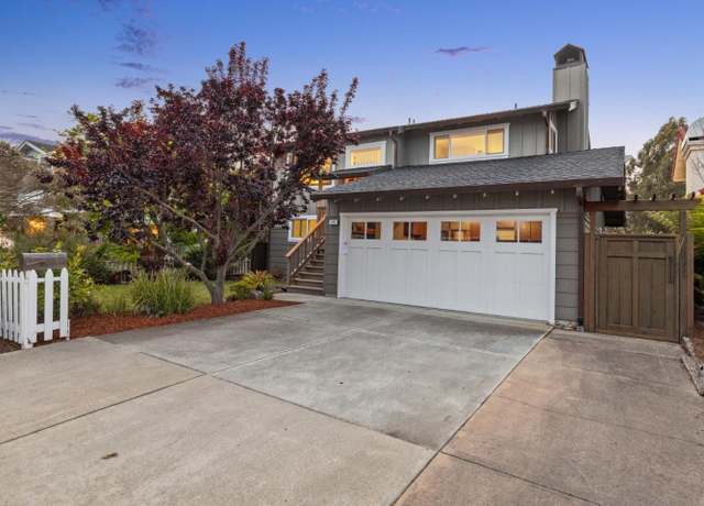 Property at 624 Terrace Ave, Half Moon Bay, CA 94019, 3 beds, 2.5 baths