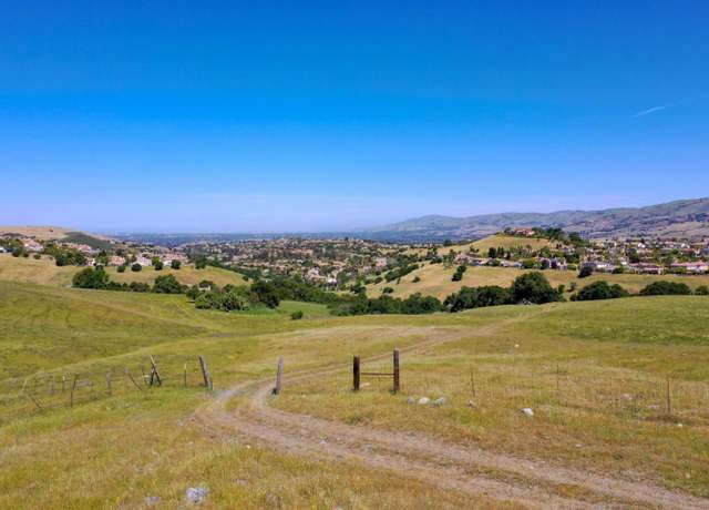 Property at 6821 Silver Creek Rd, San Jose, CA 95138, 2 beds, 1 bath